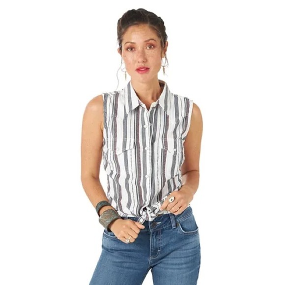 Wrangler Women's X Leon Bridges Cowboy Print Snap Button Down Shirt - Brown, Size Large main image 1